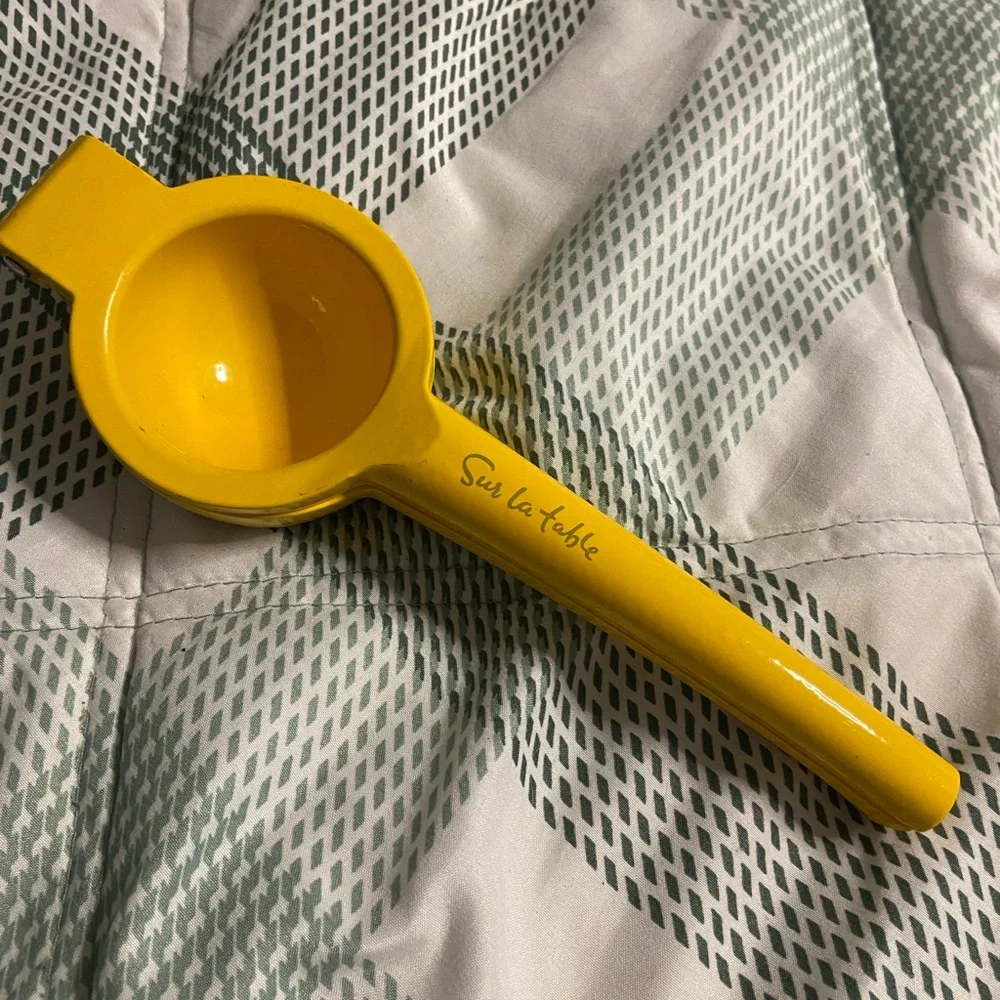 SUR LA TABLE Golden Yellow Handheld Lemon Squeezer/Juicer